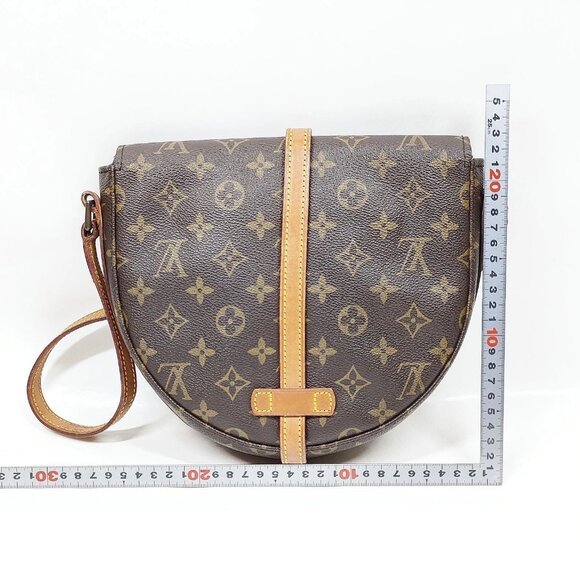 Authentic Louis Vuitton Chantilly MM Brown Monogram Crossbody LCMON241-120425 - Picture 2 of 9
